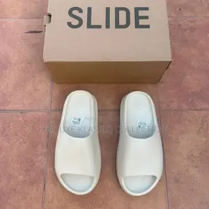 Quality Adidas Yeezy Slides