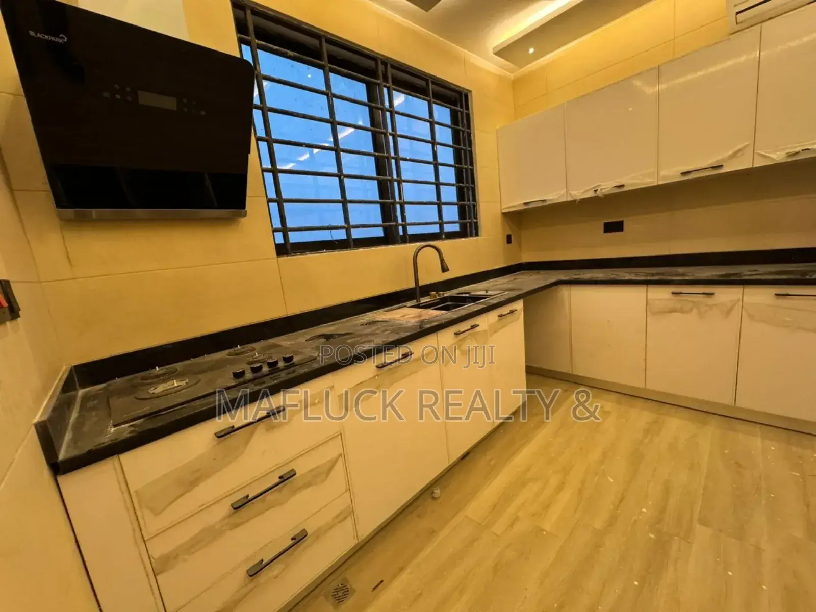 2bdrm Apartment in Lakeside Estate for rent