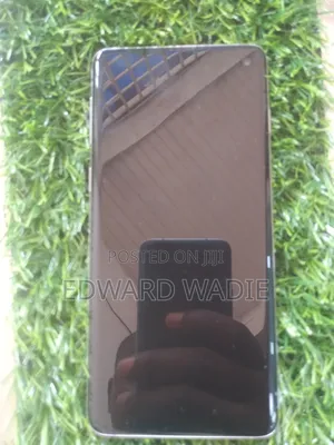 New Samsung Galaxy S10 128 GB Black