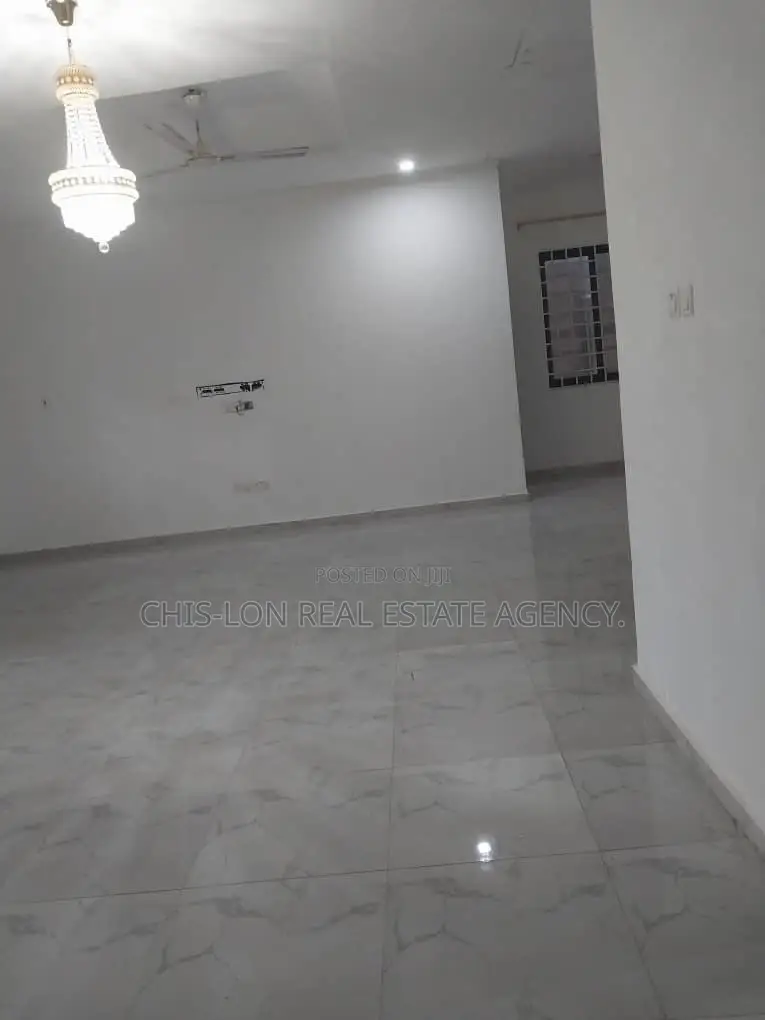 3bdrm House in Sharp-Connect., Kasoa for sale