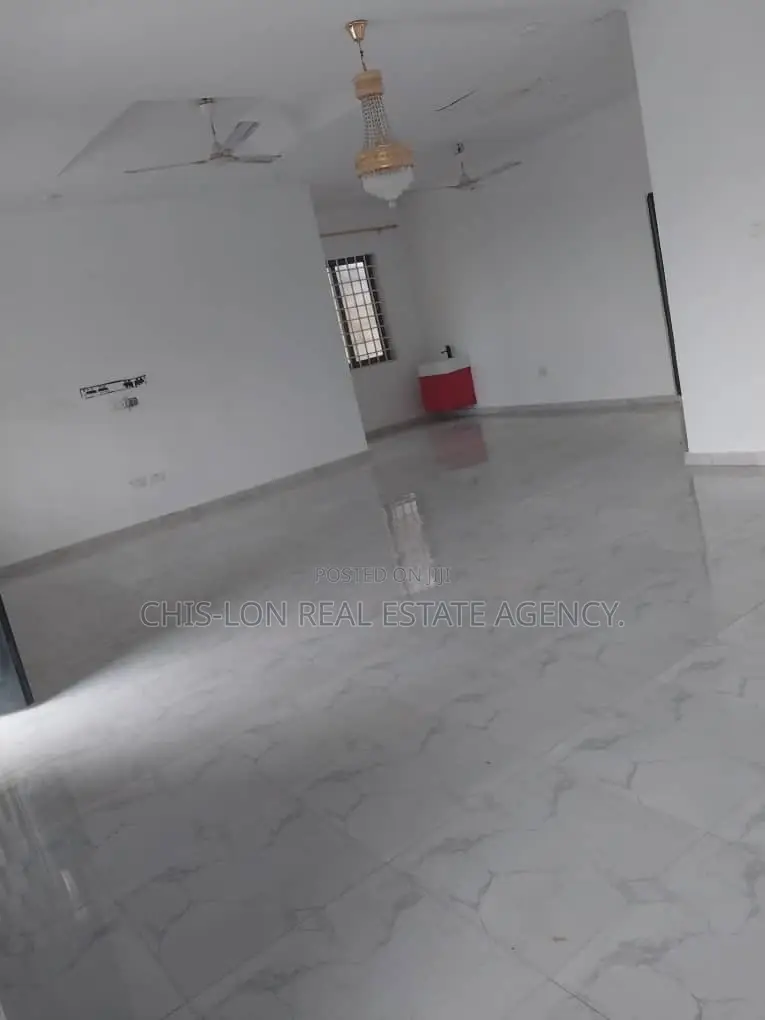 3bdrm House in Sharp-Connect., Kasoa for sale