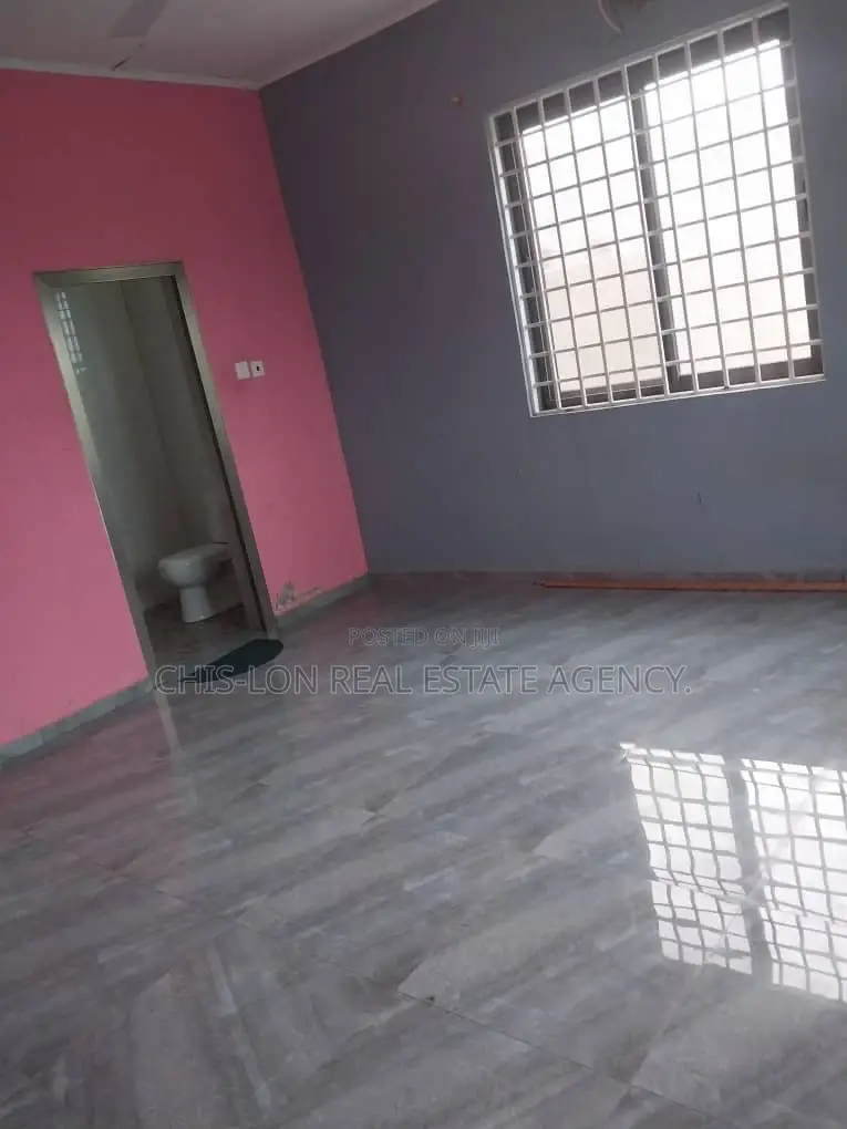3bdrm House in Sharp-Connect., Kasoa for sale
