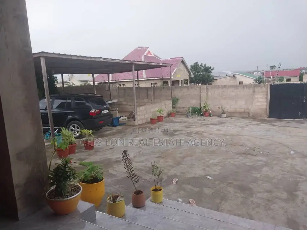 3bdrm House in Sharp-Connect., Kasoa for sale