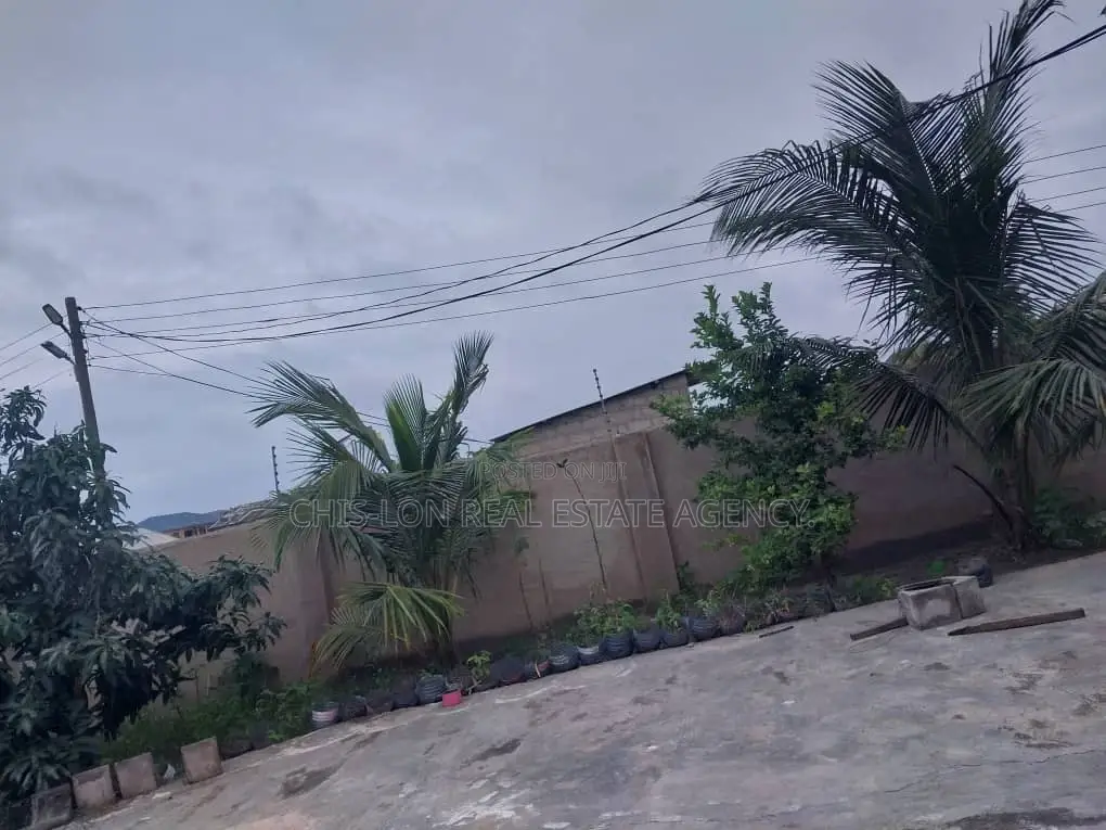 3bdrm House in Sharp-Connect., Kasoa for sale