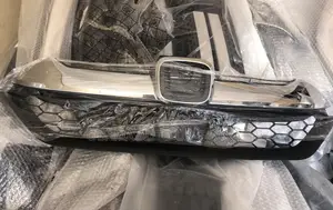 Honda C-Rv CRV 2017 Front Grill 2017 2018 2019 Grill / Shells
