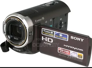 Light Used Sony Hd Camcorder 32gb.