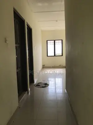 3bdrm House in Afienya Mataheko, Tema Metropolitan for rent
