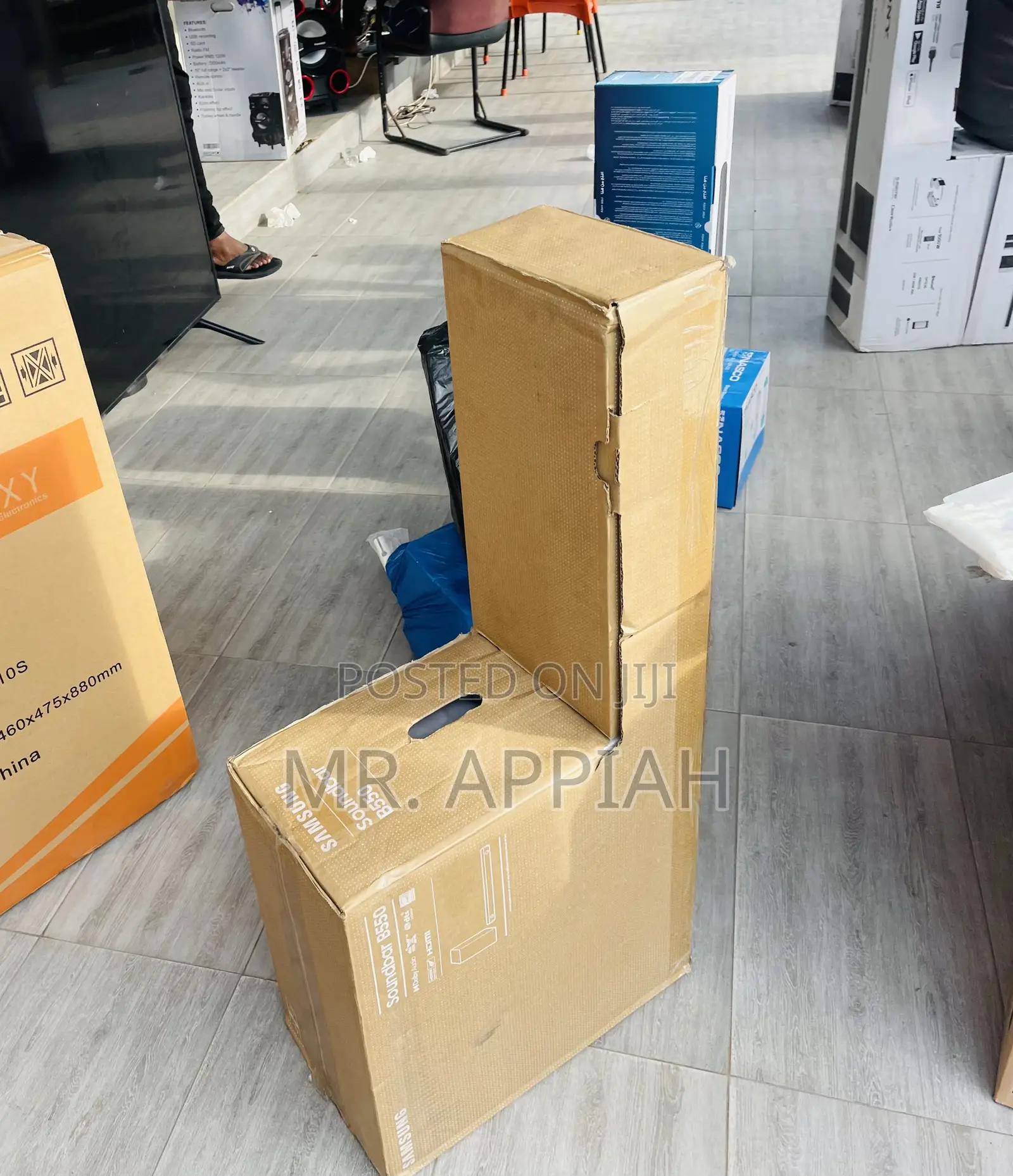 Elegant Black Samsung C450 Wireless Electric Sound Bar,300W