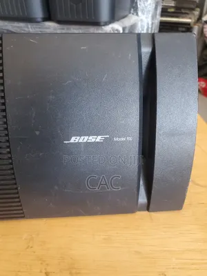 Bose Model 100 Indoor/Outdoor Speakers. Pair Black