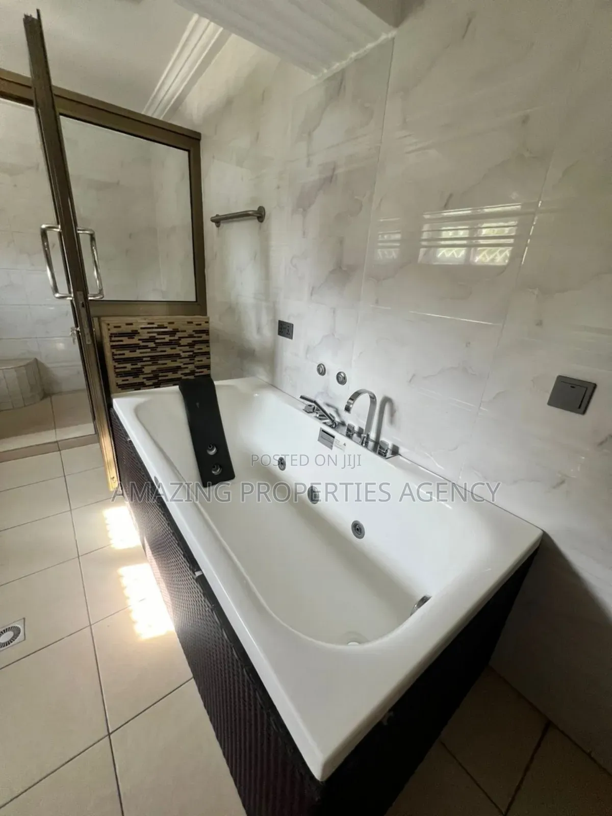 5bdrm House in Cantonments for rent