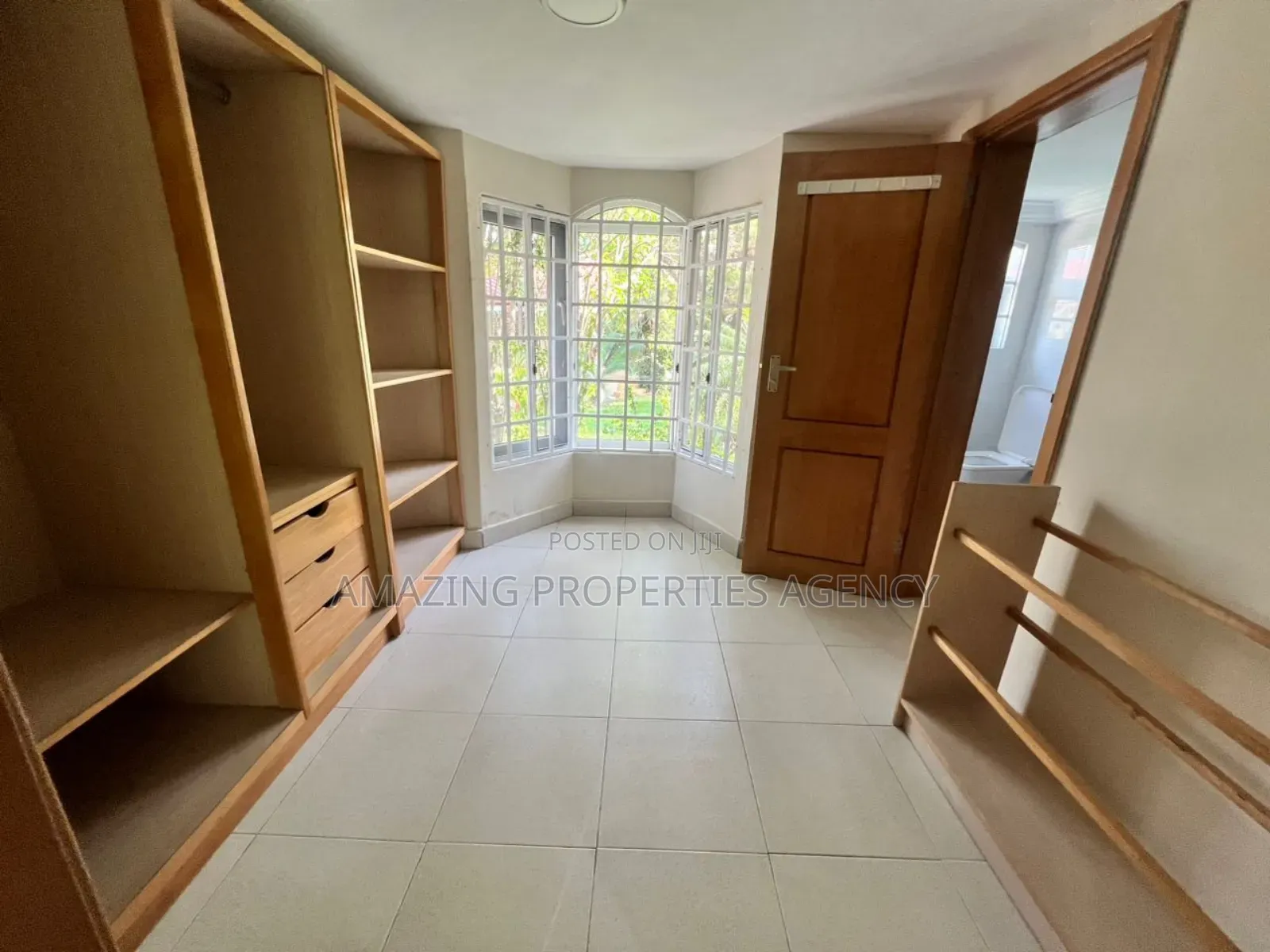 5bdrm House in Cantonments for rent