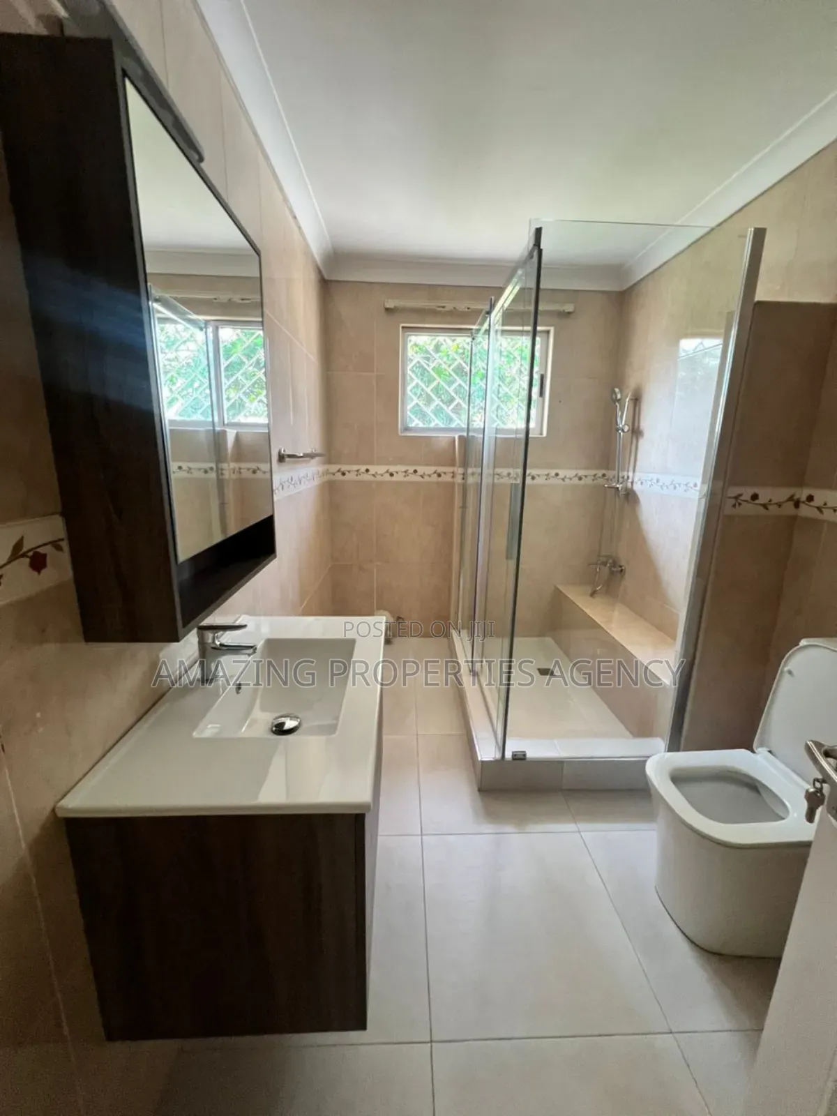 5bdrm House in Cantonments for rent