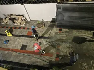 Compound Power Pressure Washing
