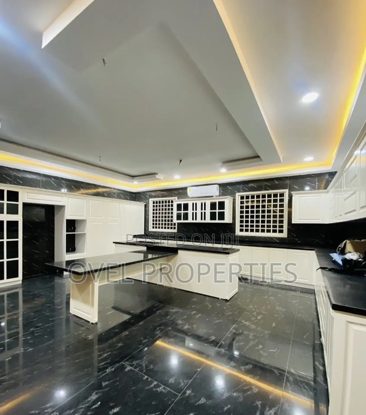 7bdrm Mansion in Trassaco, East Legon for sale