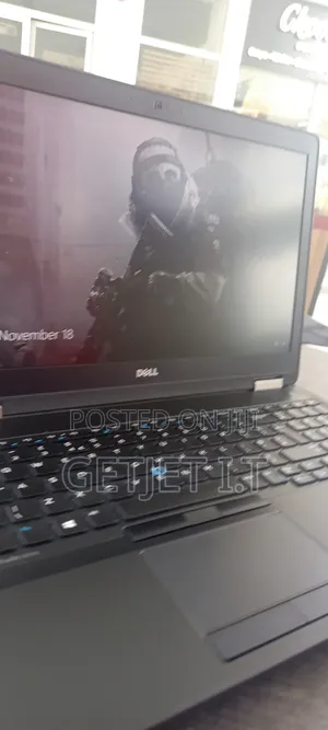 New Laptop Dell Latitude 5580 16GB Intel Core I7 SSD 256GB