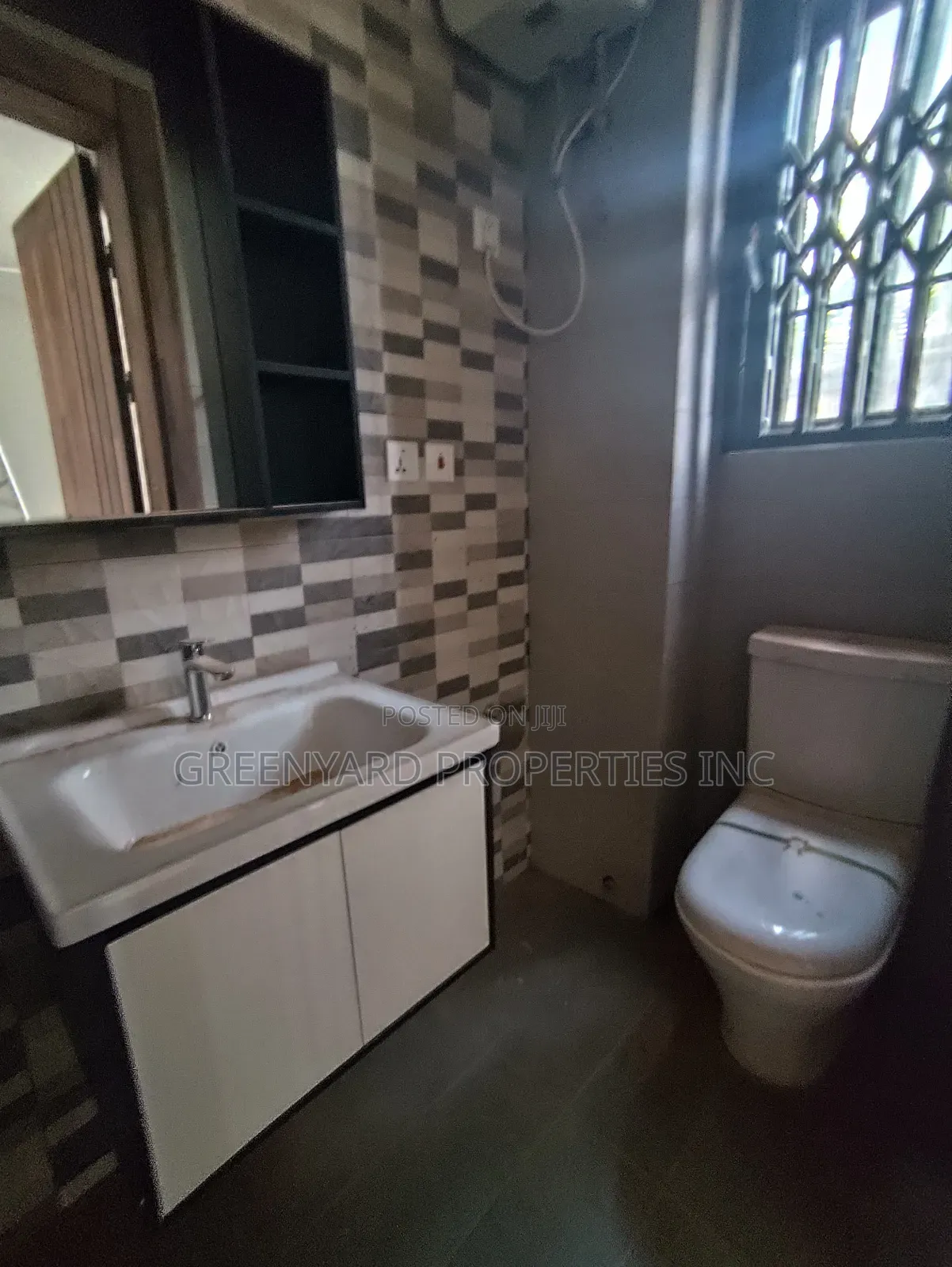 1bdrm Apartment in American House, East Legon for rent