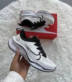 Nike Zoom X Smile Sneaker White/Black