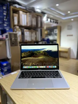 Laptop Apple MacBook Pro 2019 8GB Intel Core i5 SSD 256GB