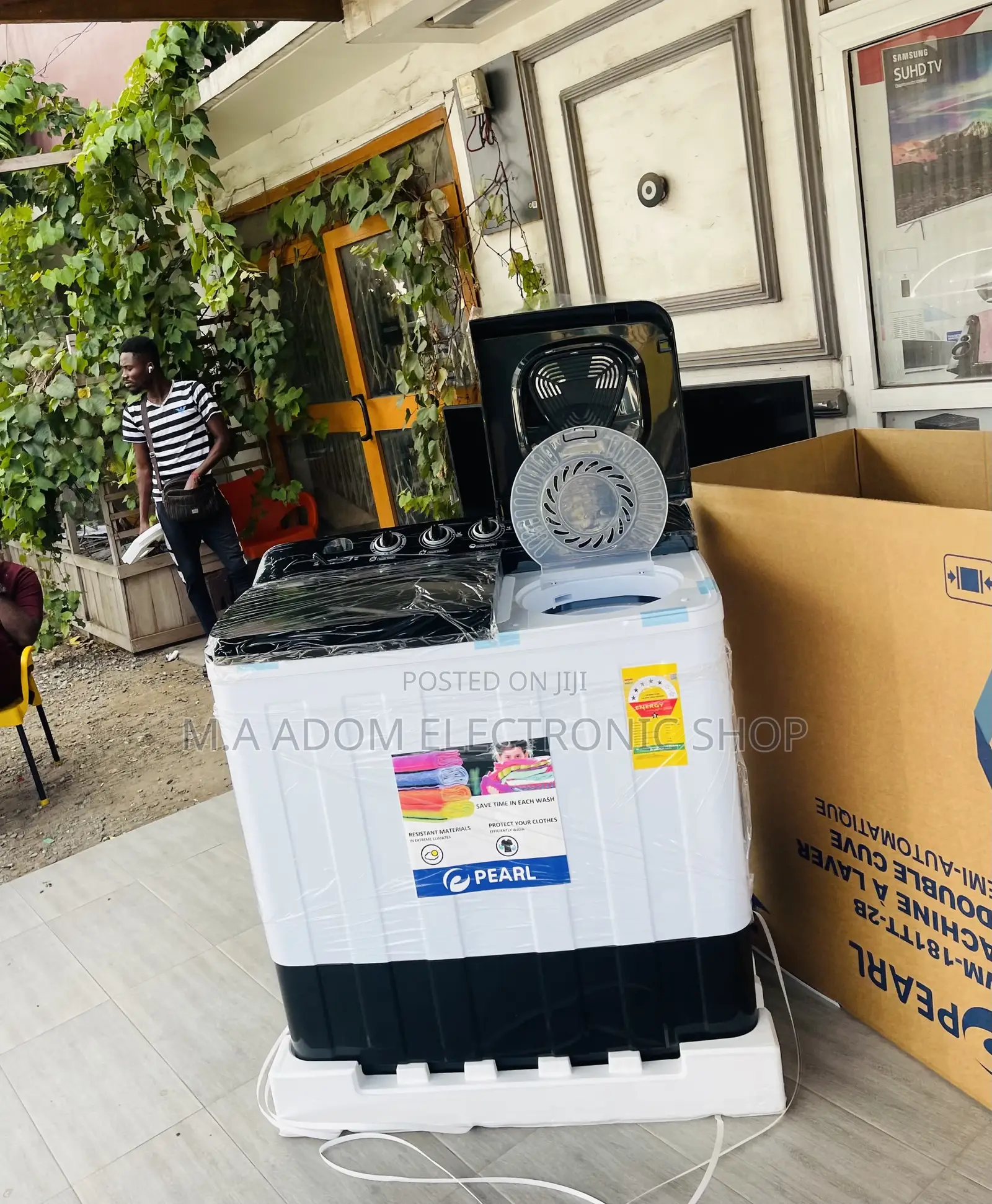 Wash and Spin Pearl 18kg Top Load Washing Machine.