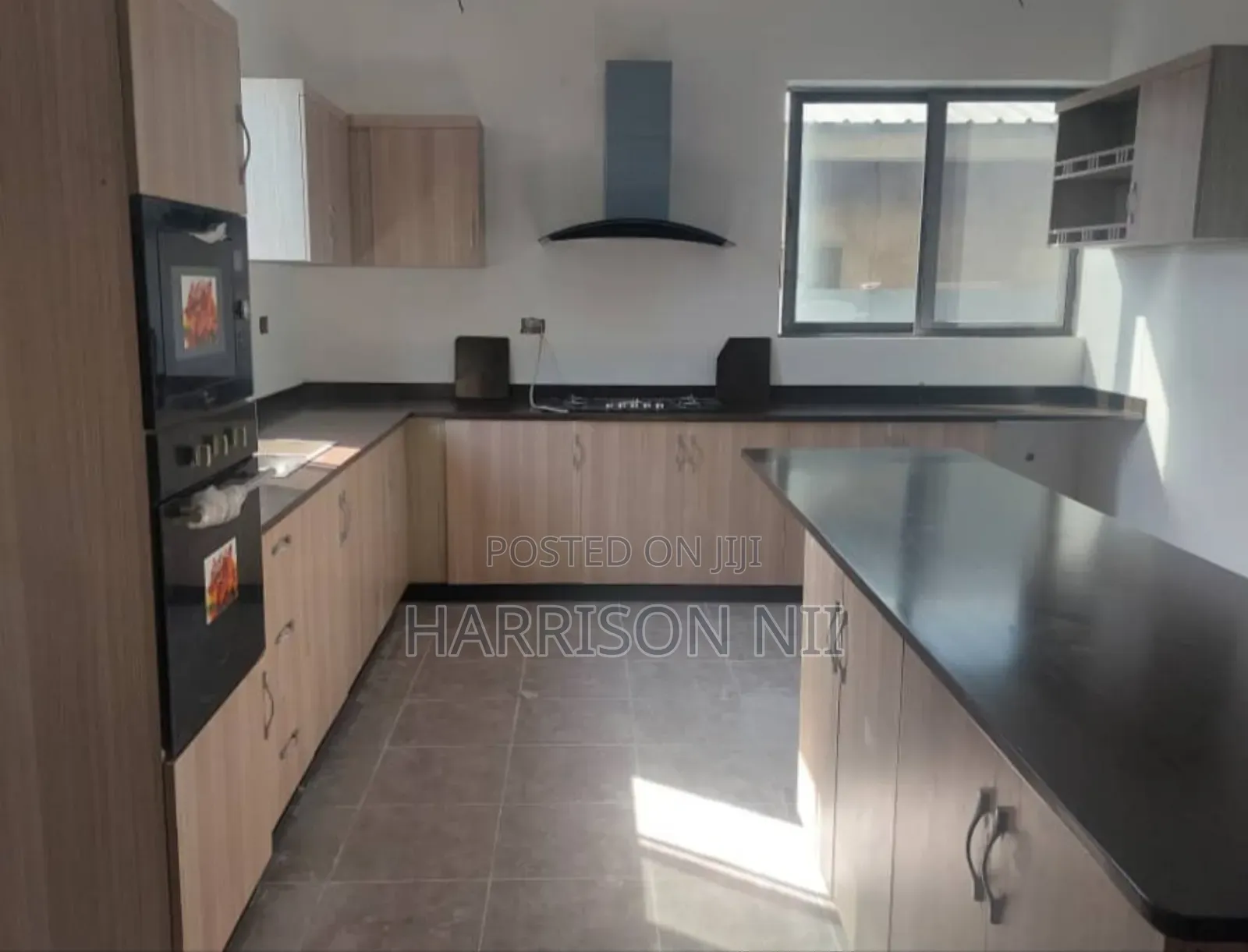 3bdrm House in Oyarifa for sale
