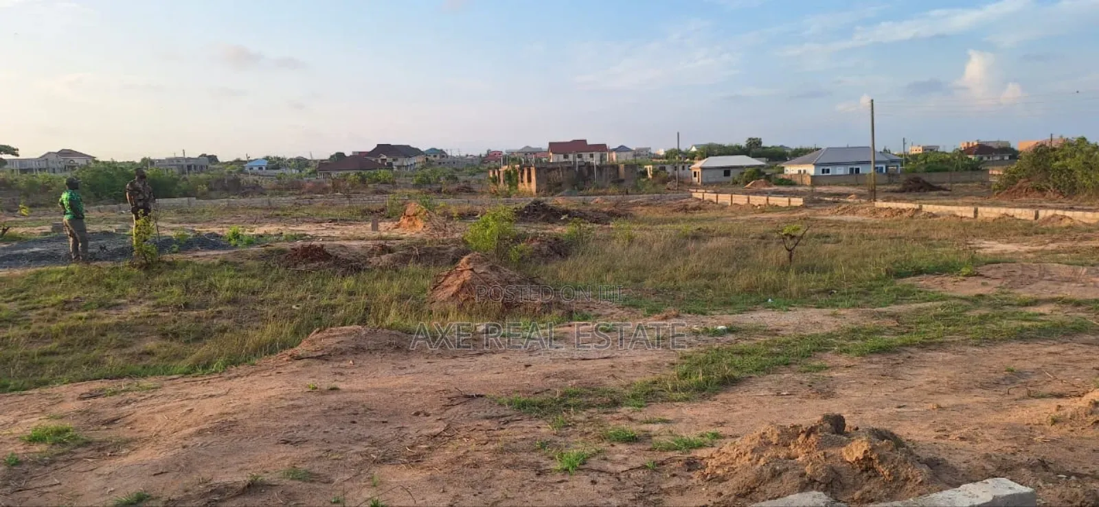 Plots Reduced to Sell - Tema Community 25