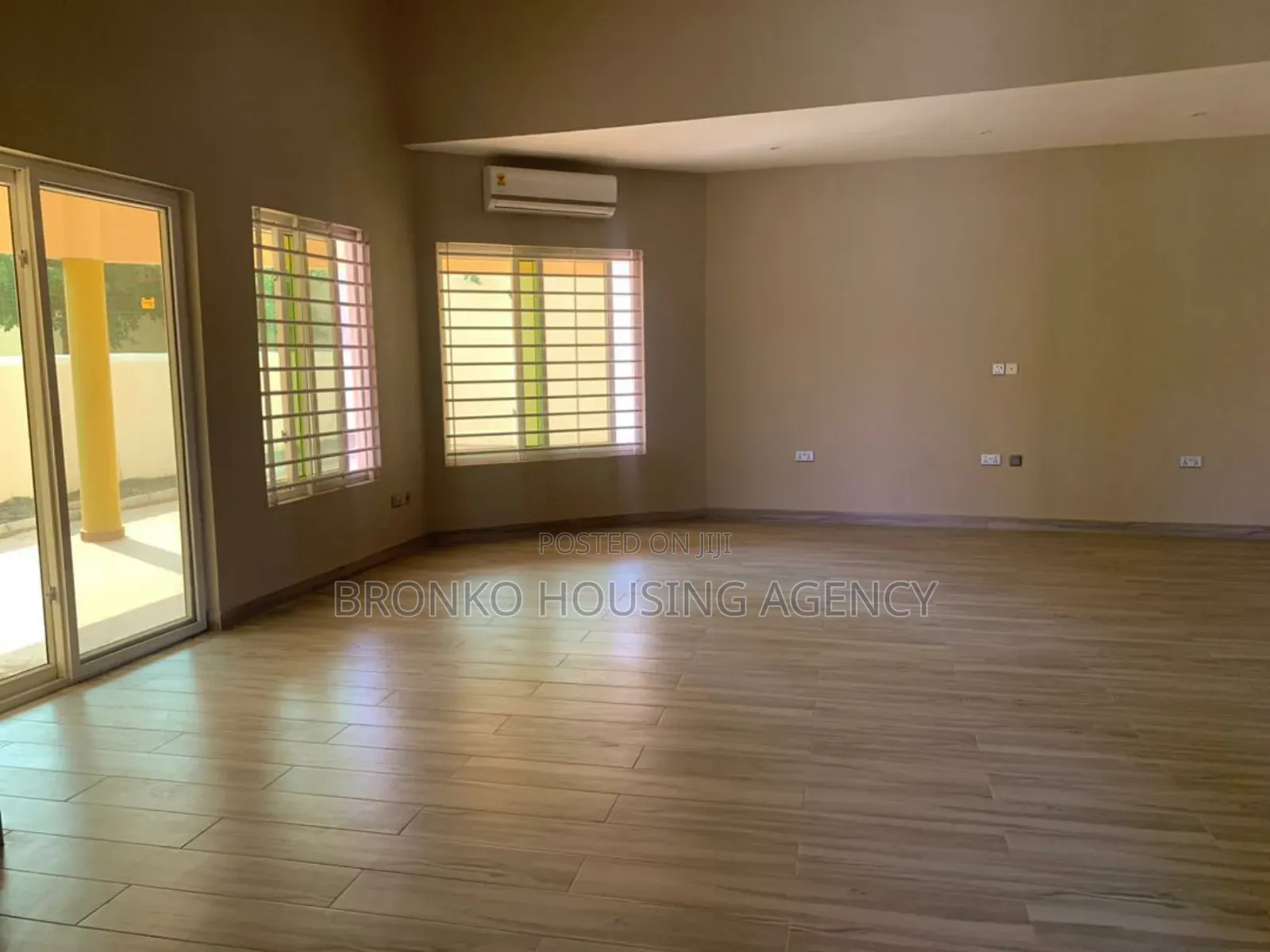 4bdrm House in Bronko Housing, Burma Camp for rent