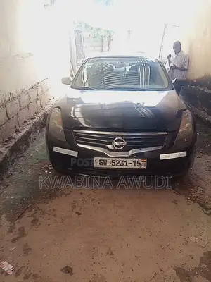 Nissan Altima 1968 Black