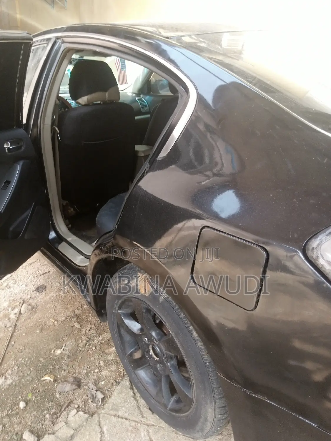 Nissan Altima 1968 Black