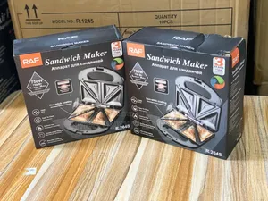Functional 750w Sandwich Maker