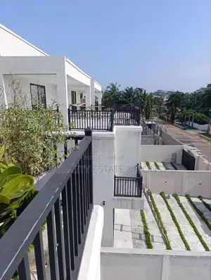5bdrm House in Kings City Estate &, Dworwulu for sale