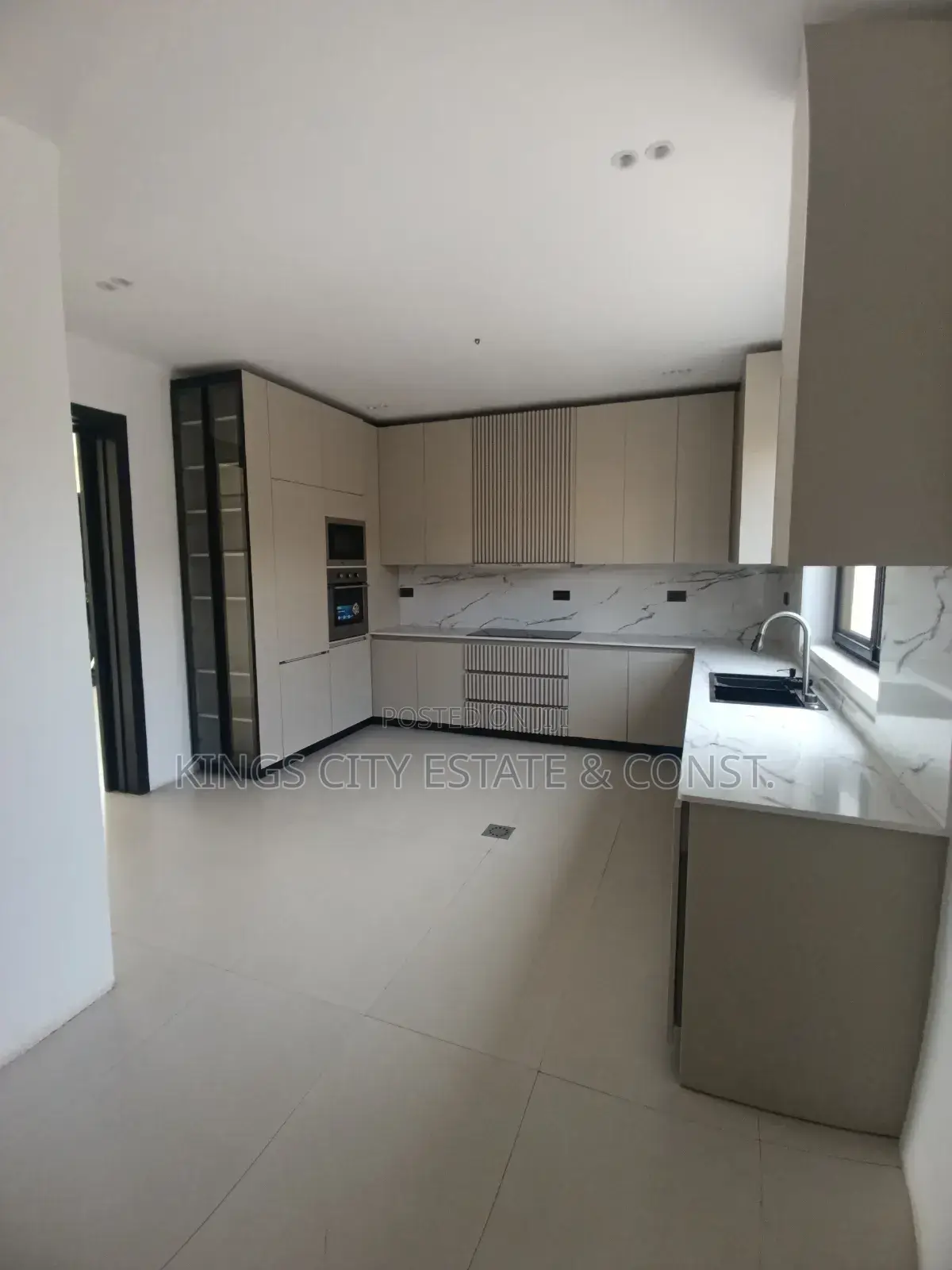 5bdrm House in Kings City Estate &, Dworwulu for sale