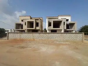 5bdrm Duplex in Adjirigannor, Accra Metropolitan for sale