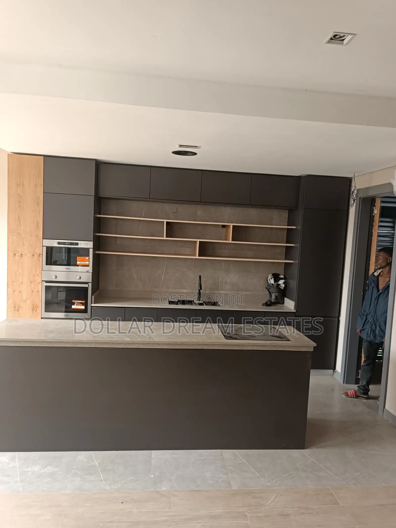 4bdrm Townhouse / Terrace in East Legon for rent