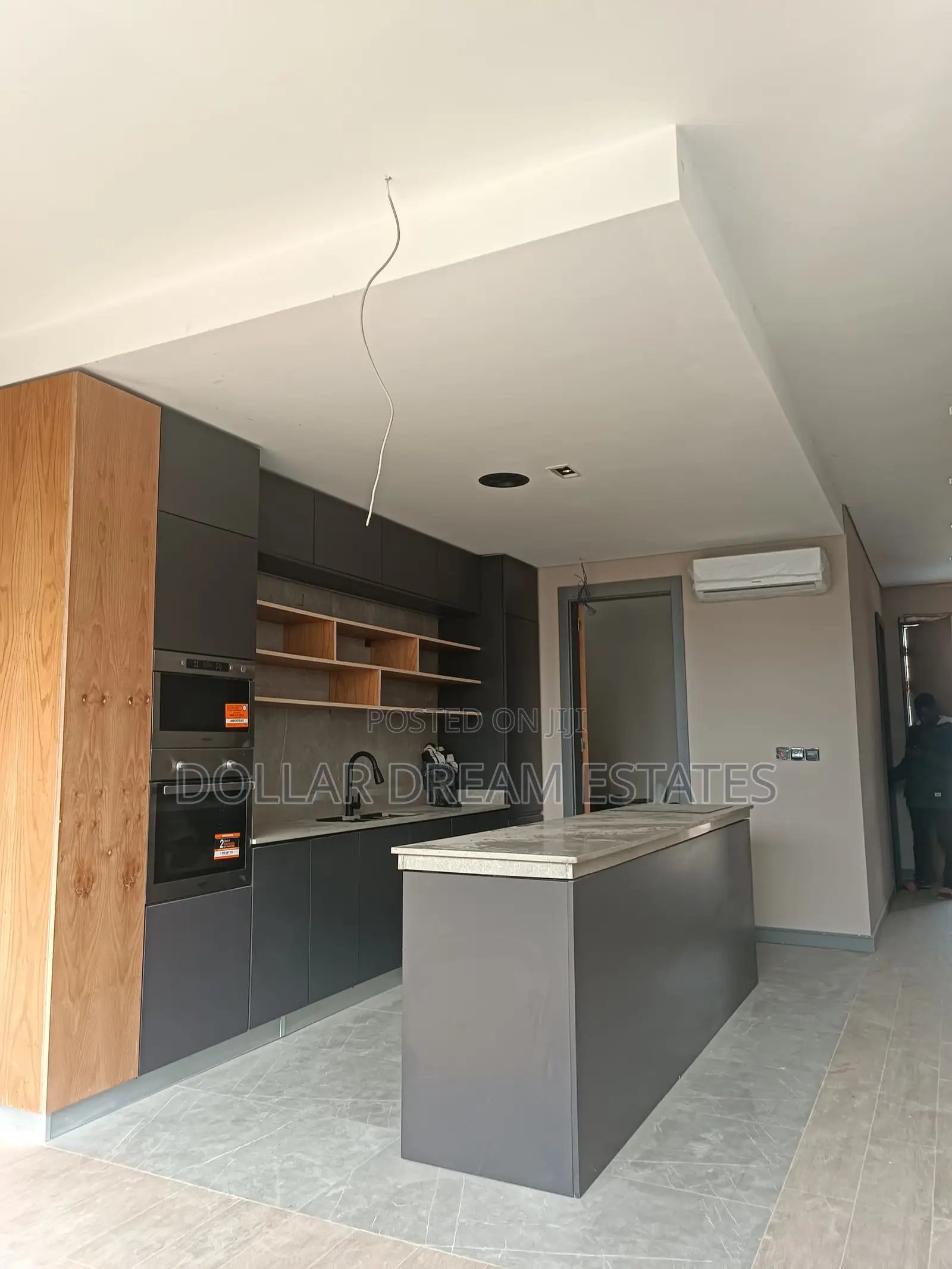 4bdrm Townhouse / Terrace in East Legon for rent