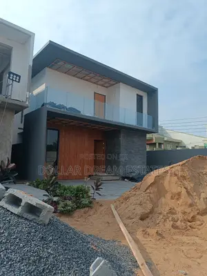 4bdrm Townhouse / Terrace in East Legon for rent
