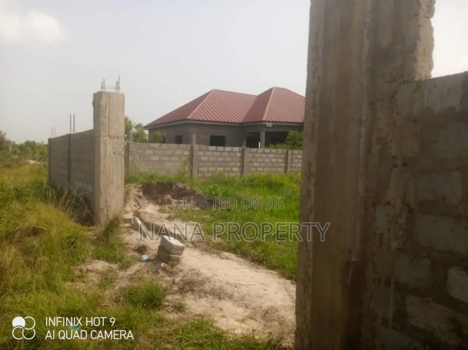 One and Half Plot of Land for Sale Located at Oyibi Saasabi