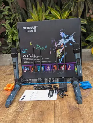 Shure U-6600 ( 4 In 1 ) Wireless Microphone
