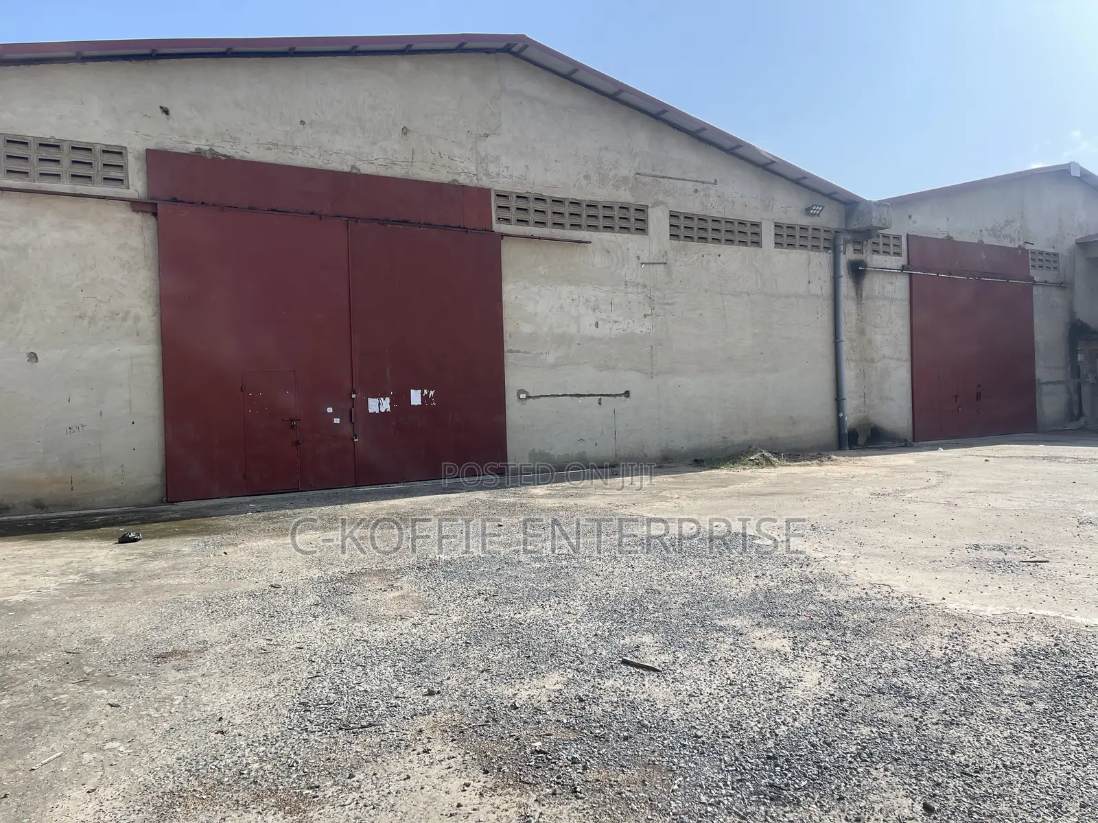 1500 SQM Warehouse + 2bedrooms for Sale Along Tema Motorway