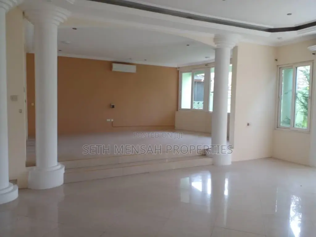 4bdrm House in Skm, Cantonments for rent