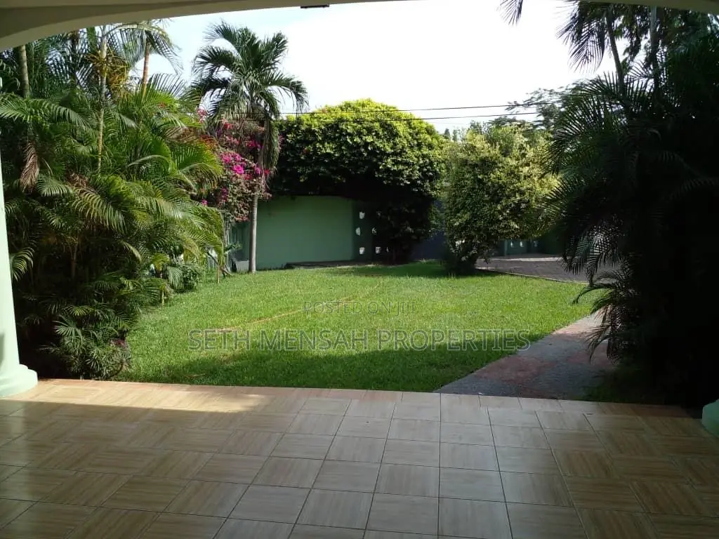 4bdrm House in Skm, Cantonments for rent