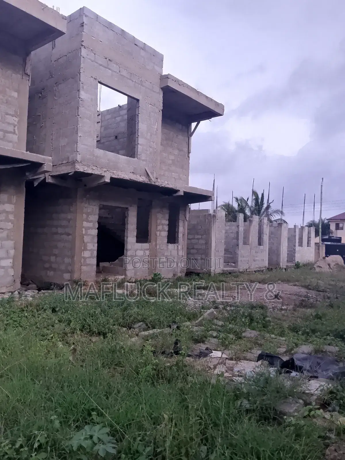 Uncompleted 4 Unit 2 Bedroom Houses