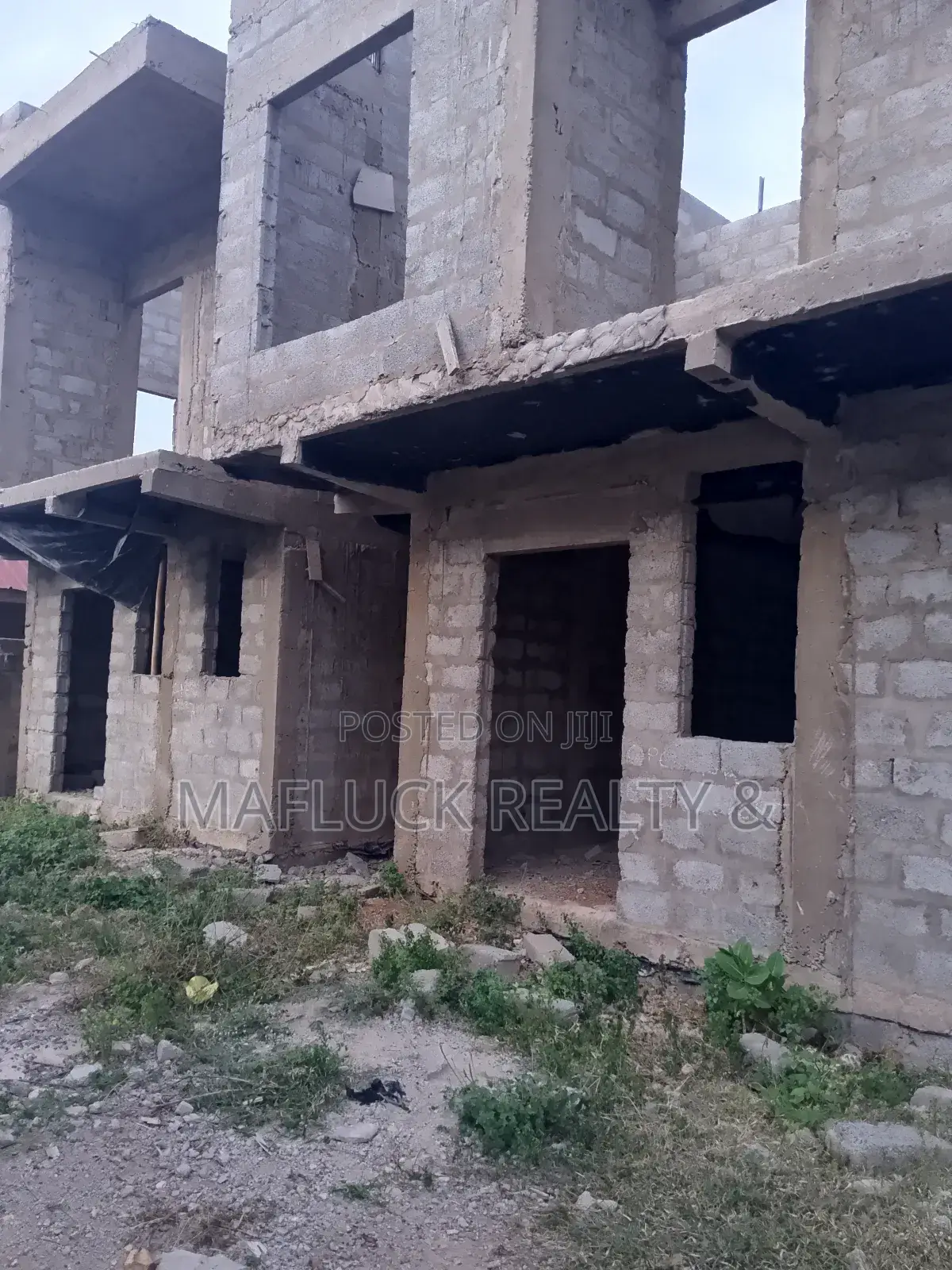 Uncompleted 4 Unit 2 Bedroom Houses