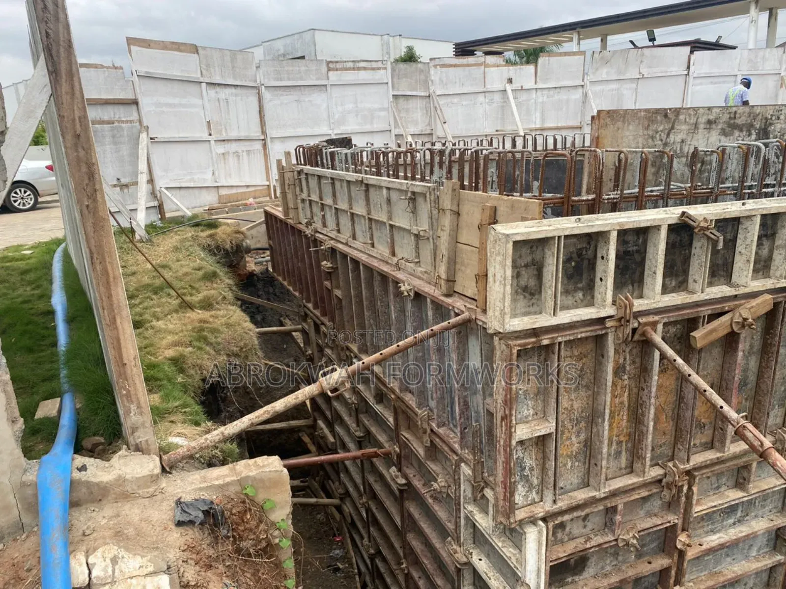 Retaining Wall /Formwork /Pool/Lift Metals/Basement Formwork
