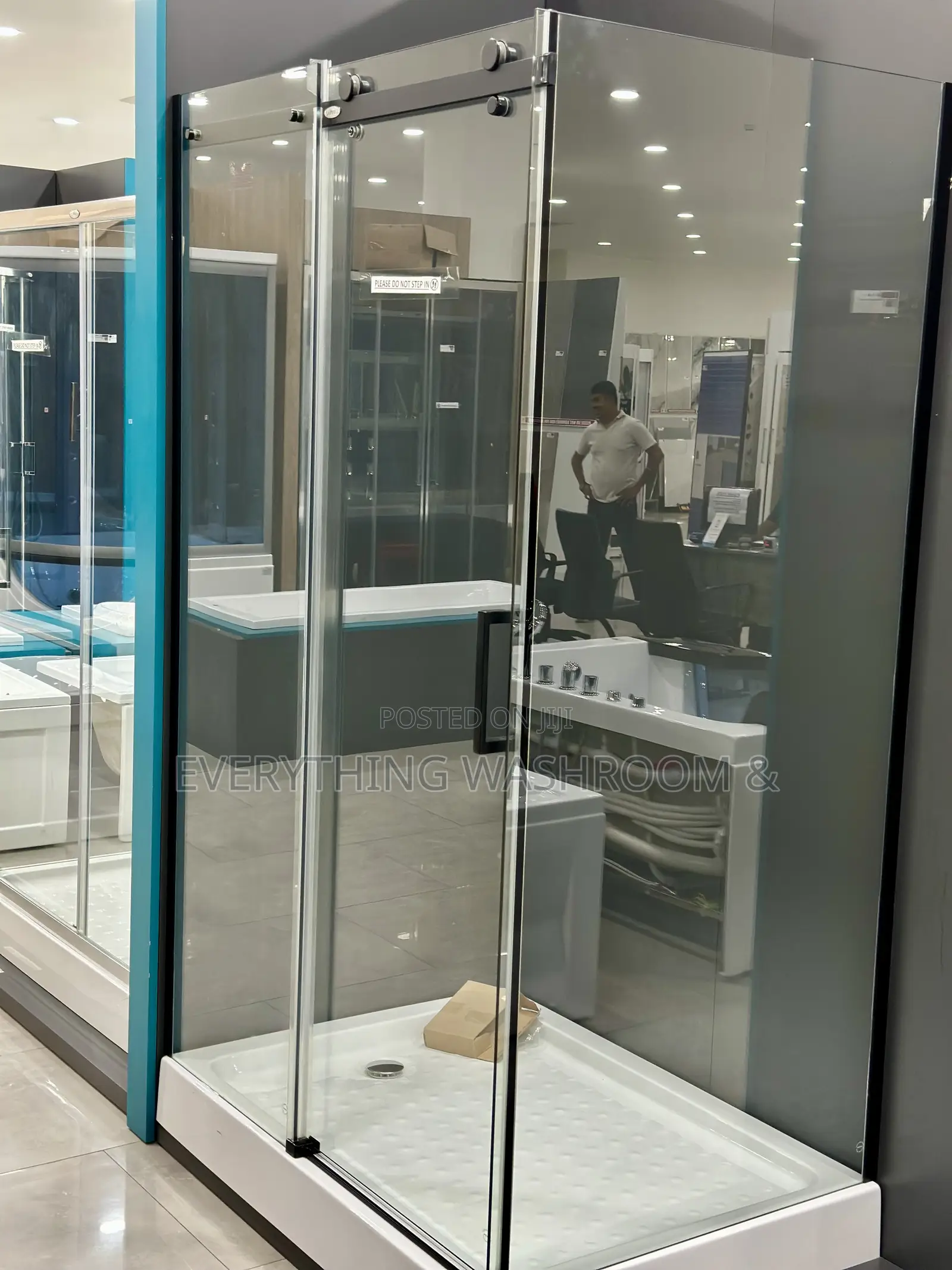 Shower Cubicle_black Frame Shower Enclosure