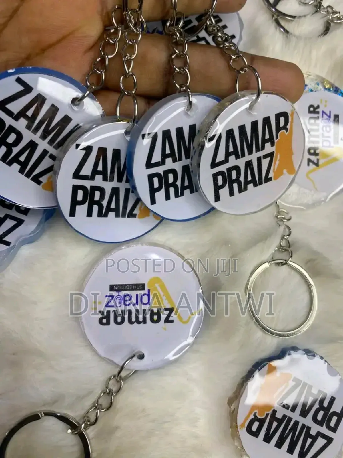 Resin Customised Keyholder Souvenirs