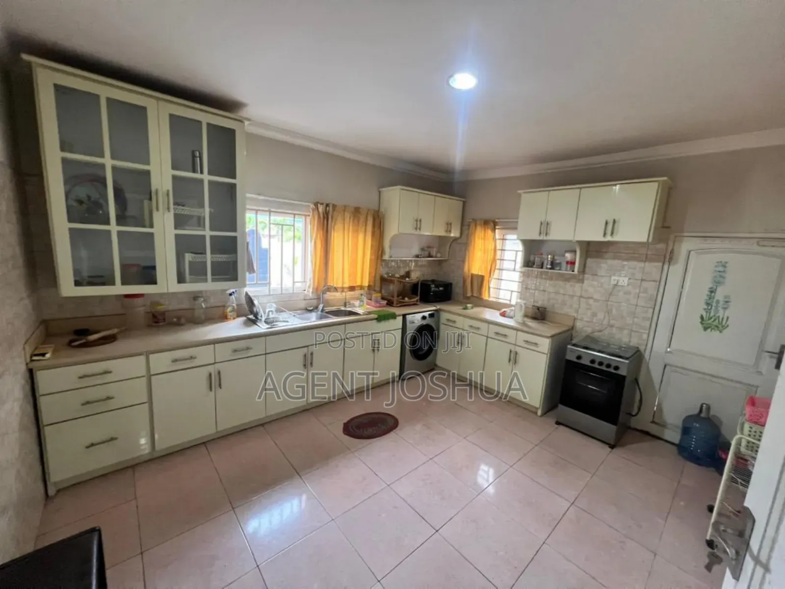 3bdrm House in Manet Court Estate for sale