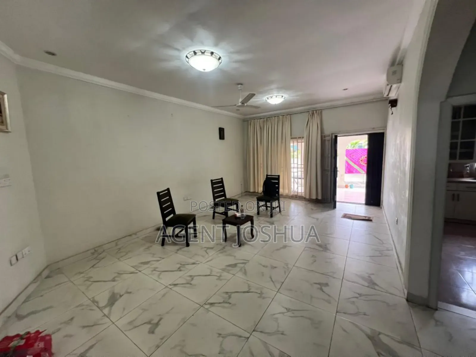 3bdrm House in Manet Court Estate for sale