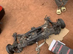 Pontiac Vibe 4×4 Back Axle