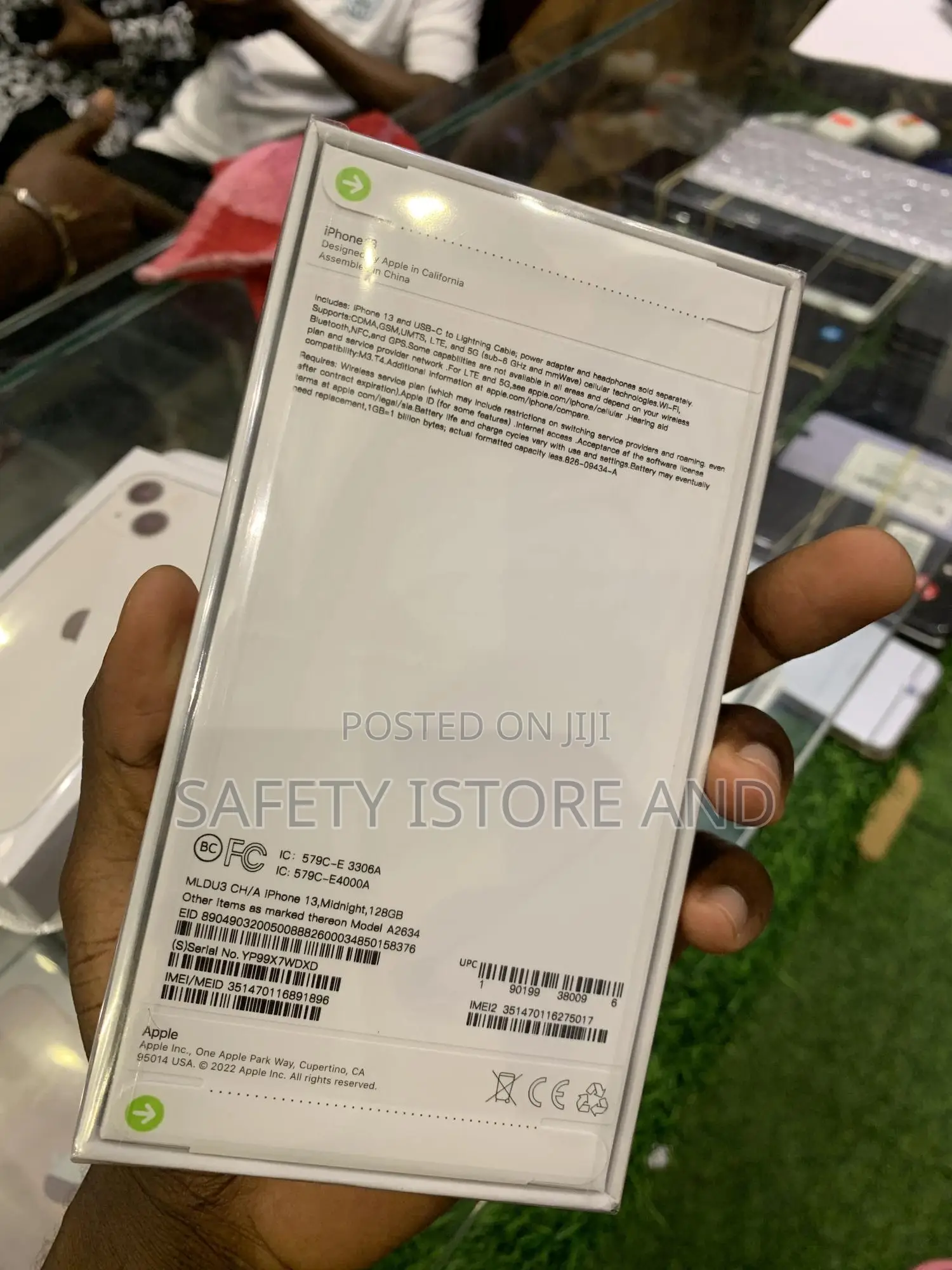 New Apple iPhone 13 128 GB Black