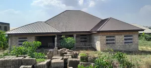 6bdrm House in Fredimens Real, Kumasi Metropolitan for sale